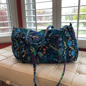 Blue Vera Bradley duffel bag